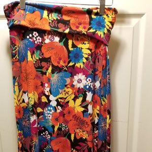 Beautiful multicolored Lularoe Maxi skirt